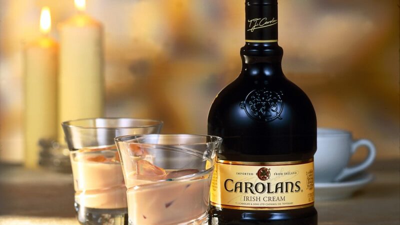 Ирландский сливочный ликер Carolans