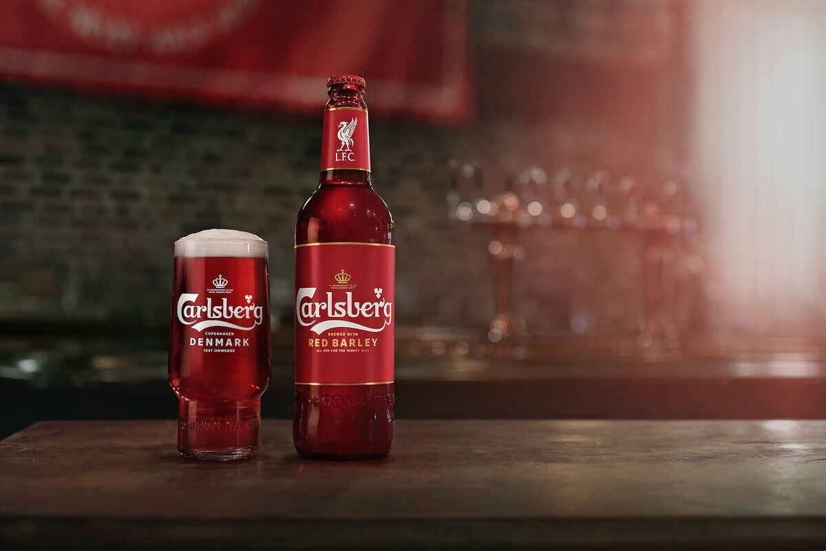 Компания Carlsberg выпустила пиво для фанатов «Ливерпуля»