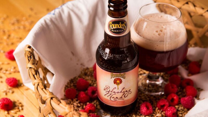 Founders возобновляет выпуск пива Blushing Monk