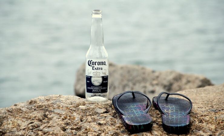 Несмотря на коронавирус, Corona осталась самой дорогой маркой пива в мире